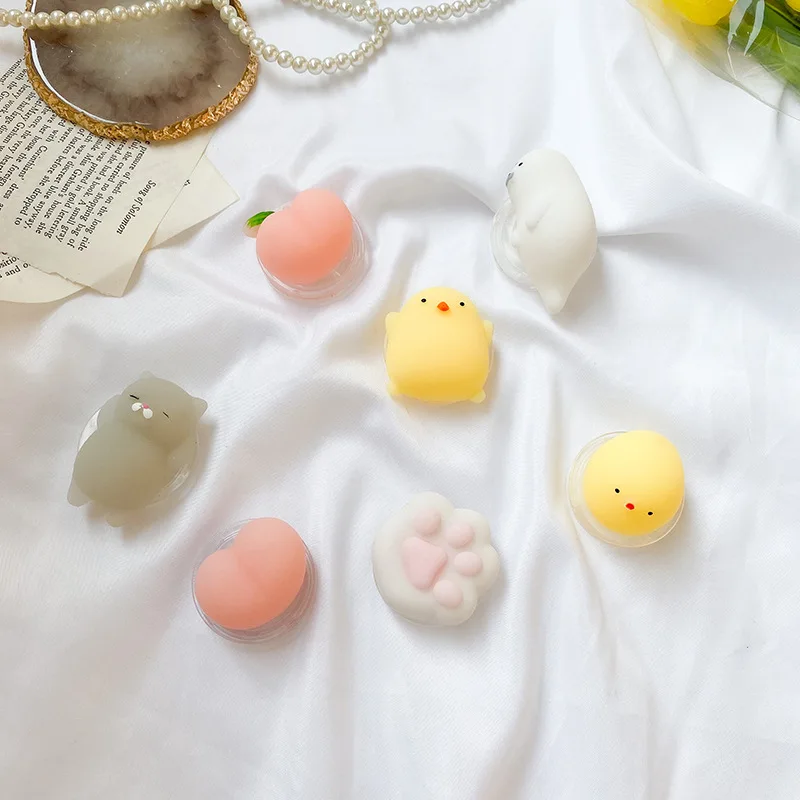 Cute Pinch Le Mobile Grip-tok  - Phone Accessories Vending Machine reseña y precio