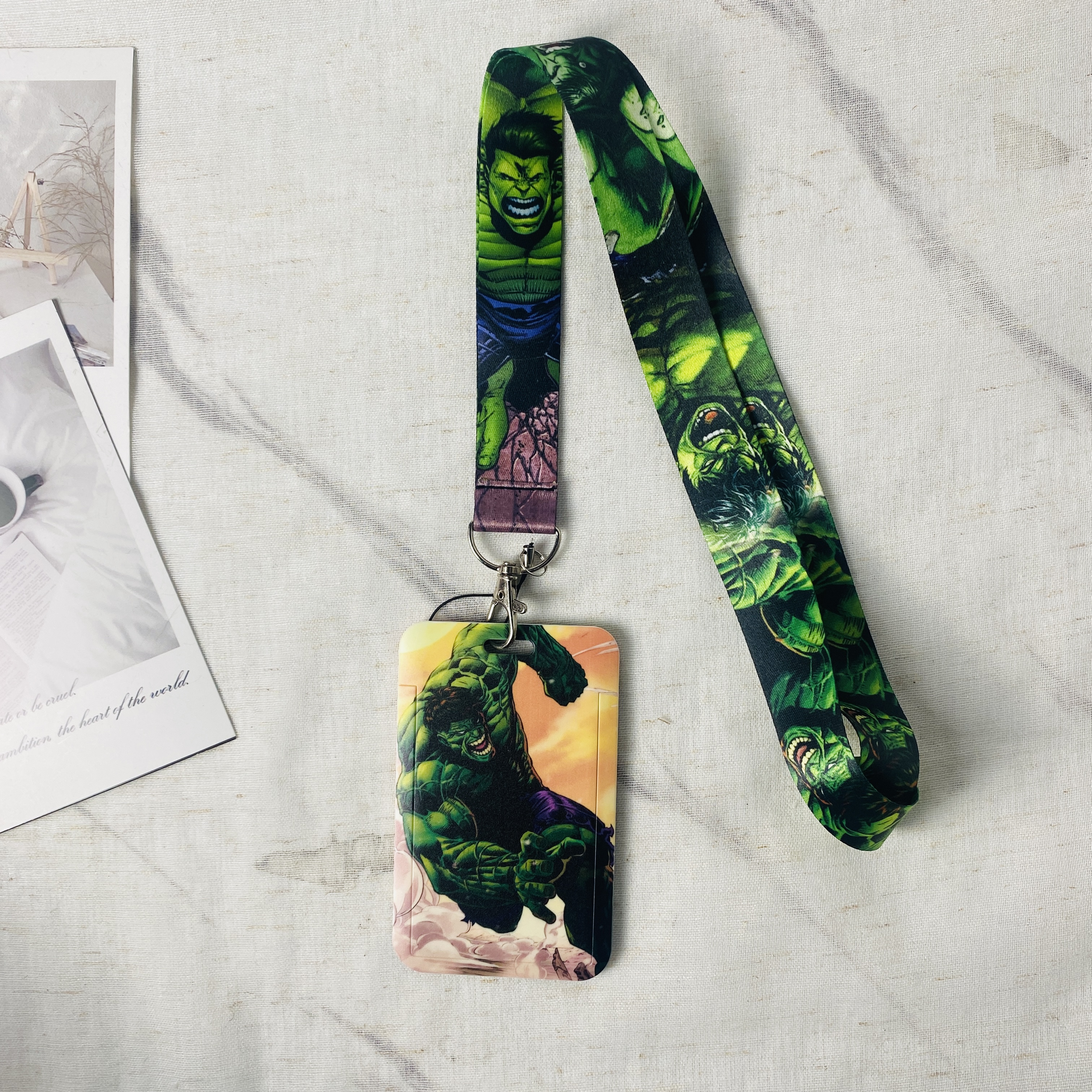 Anime Characters Card Holder   - Neck Hanging Phone Holder reseña y precio