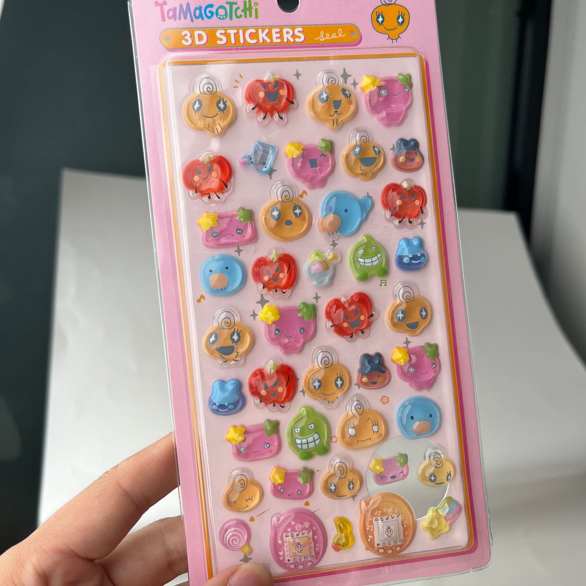 Cute Tamagotchi 3D Puffy Stick - Phone Accessories And Electronics reseña y precio